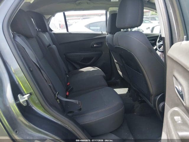 2020 CHEVROLET TRAX AWD LS 8