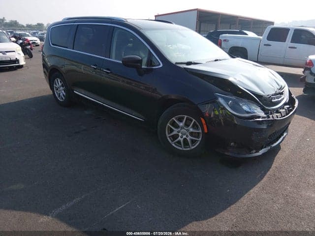 2020 CHRYSLER PACIFICA TOURING L 1