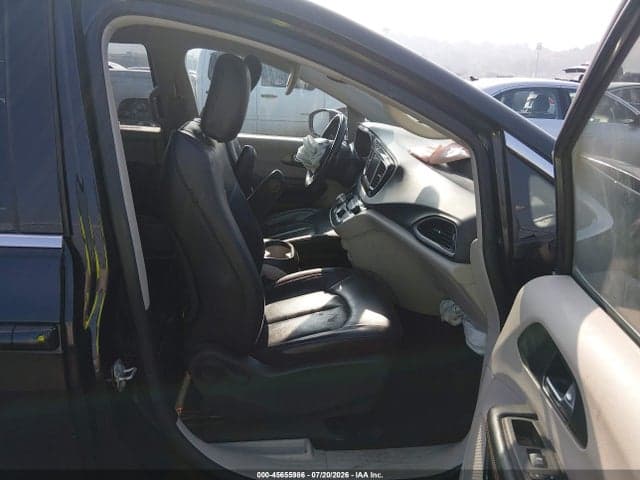 2020 CHRYSLER PACIFICA TOURING L 5
