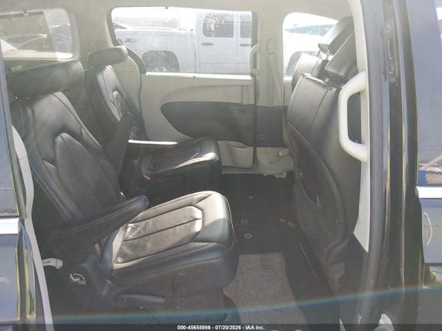 2020 CHRYSLER PACIFICA TOURING L 8