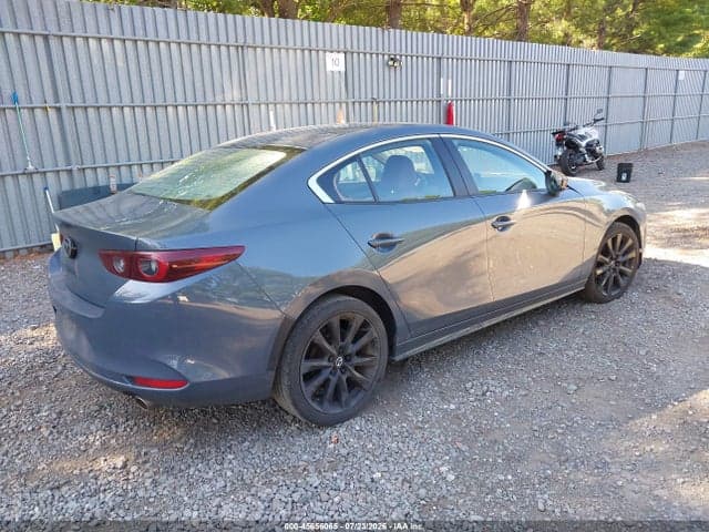 2022 MAZDA MAZDA3 CARBON EDITION 4
