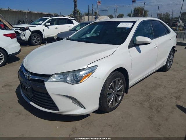 2017 TOYOTA CAMRY XLE 1
