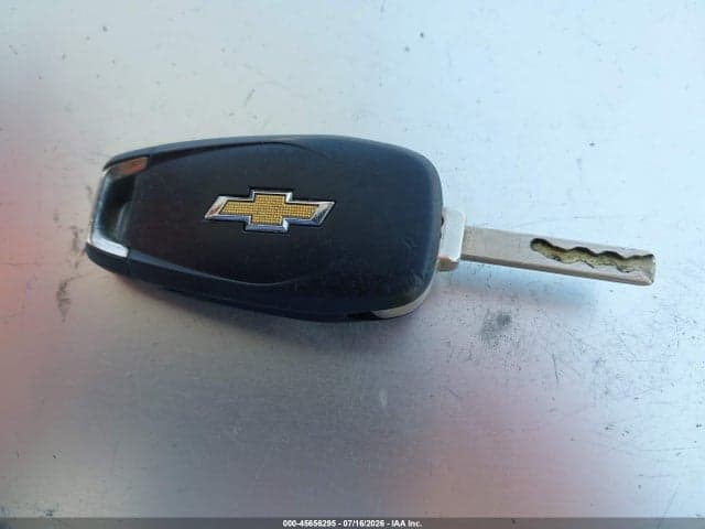2017 CHEVROLET CRUZE LT AUTO 8