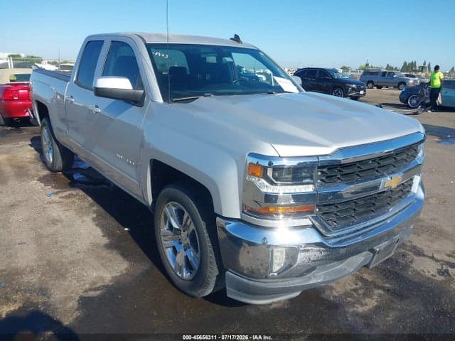 2017 CHEVROLET SILVERADO 1500 LT 1
