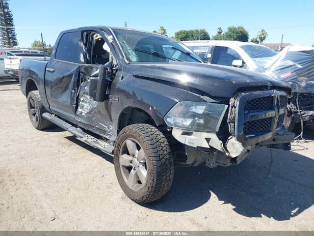 2017 RAM 1500 EXPRESS 4X4 5'7 BOX