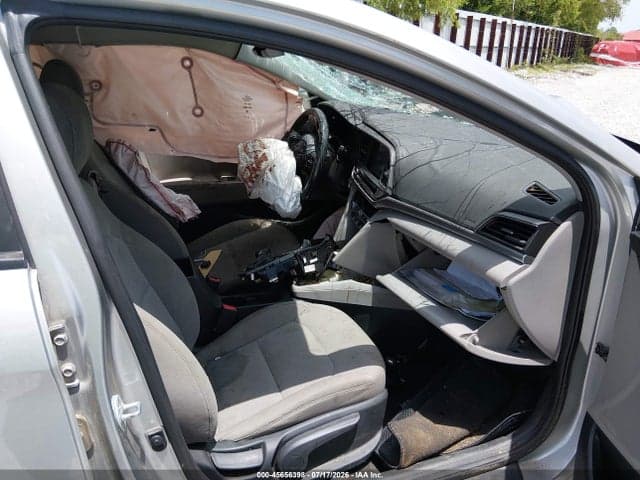 2020 HYUNDAI ELANTRA VALUE EDITION 5