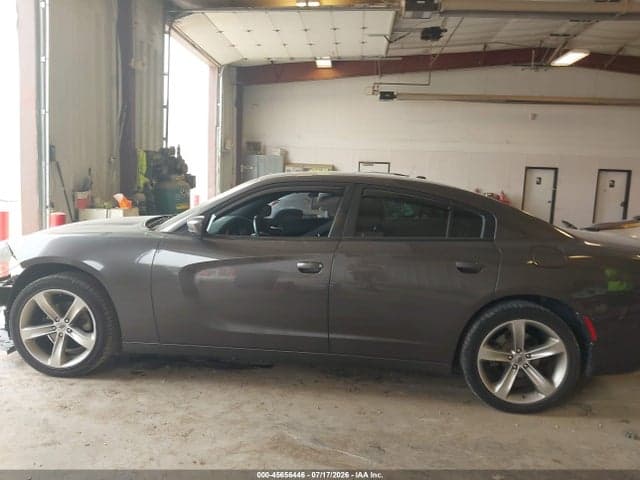 2017 DODGE CHARGER SXT 14