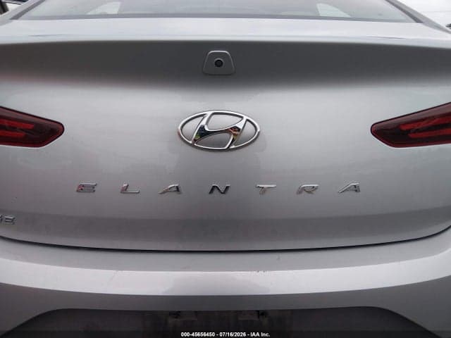 2020 HYUNDAI ELANTRA SE 6
