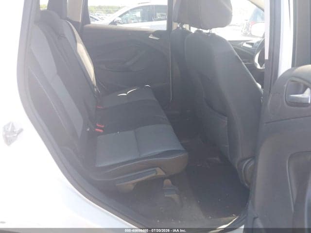 2017 FORD ESCAPE SE 1