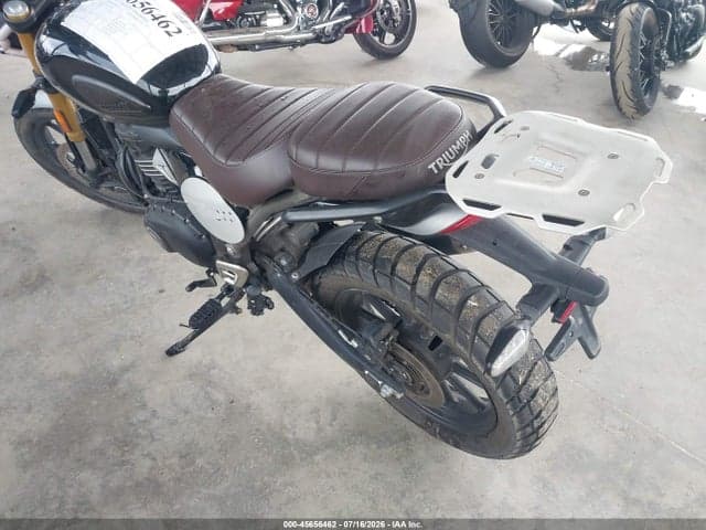 2025 TRIUMPH MOTORCYCLE SCRAMBLER 400 X 3