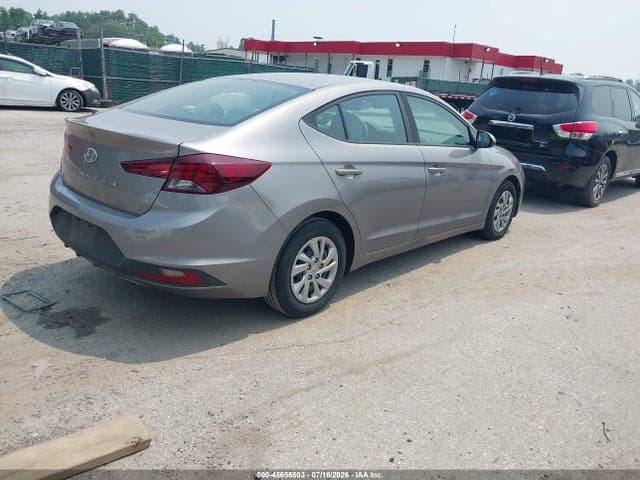 2020 HYUNDAI ELANTRA SE 4