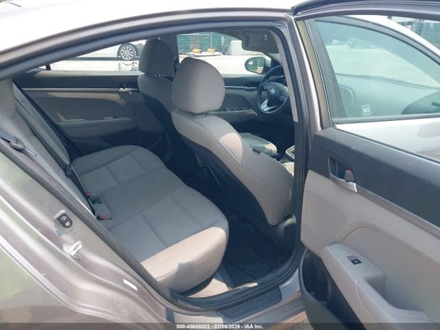 2020 HYUNDAI ELANTRA SE 8