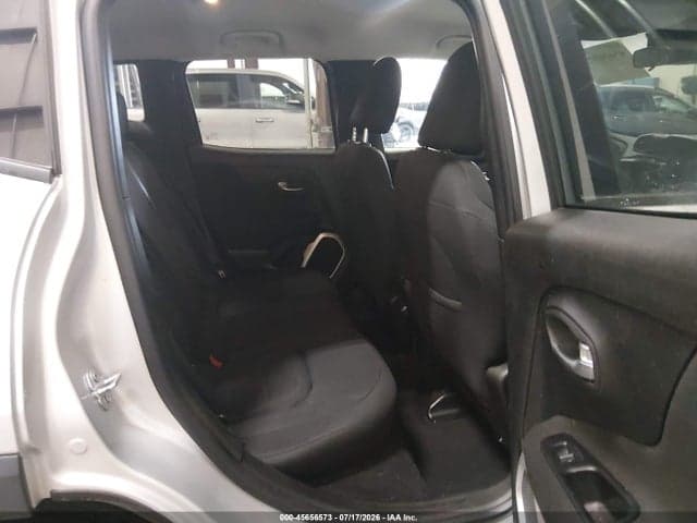 2018 JEEP RENEGADE LATITUDE 4X4 8