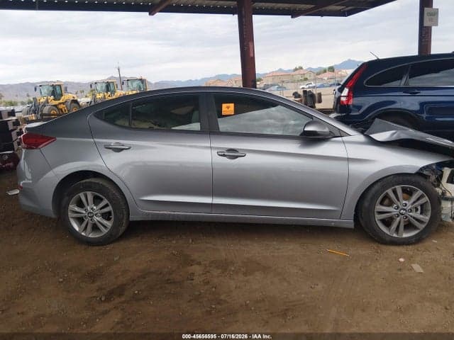 2017 HYUNDAI ELANTRA SE 12