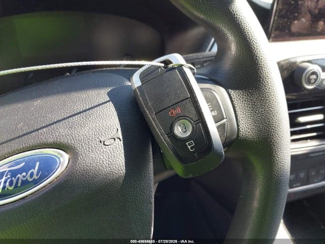 2020 FORD ESCAPE SE 11