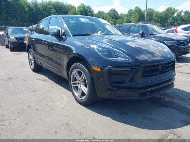 2026 PORSCHE MACAN T 1