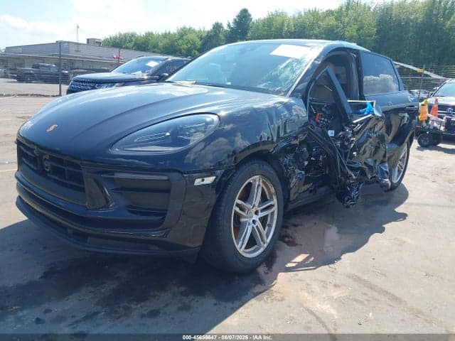 2026 PORSCHE MACAN T 2