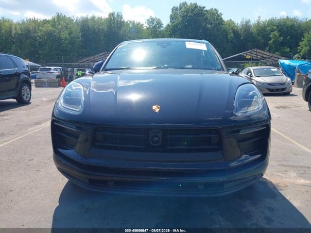 2026 PORSCHE MACAN T 12