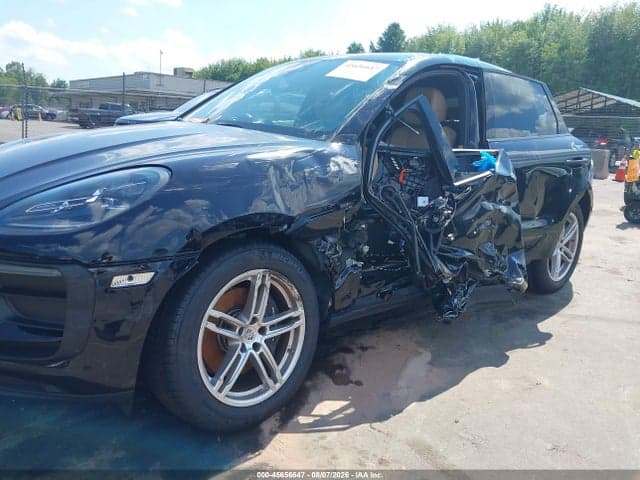2026 PORSCHE MACAN T 6