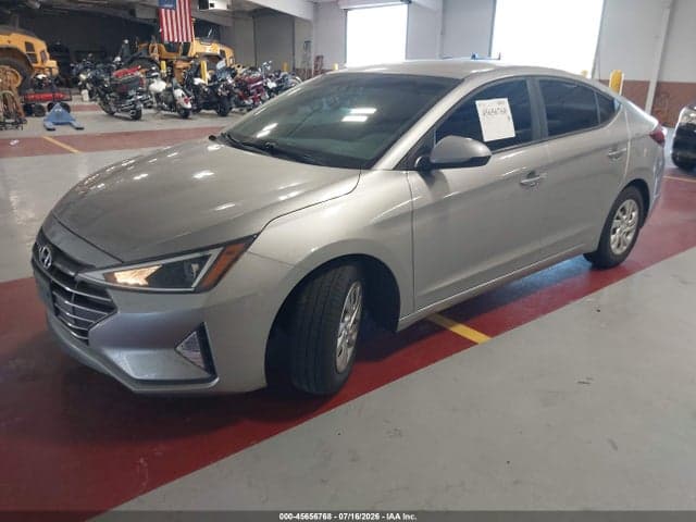 2020 HYUNDAI ELANTRA SE 2