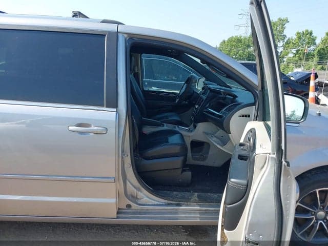 2017 DODGE GRAND CARAVAN SXT 5
