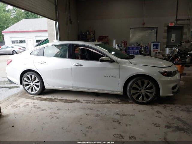 2017 CHEVROLET MALIBU PREMIER 13
