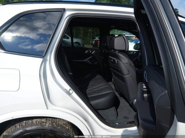 2026 BMW X5 M60I 8