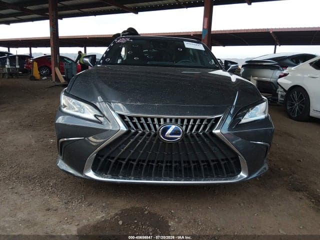 2022 LEXUS ES 300H 12