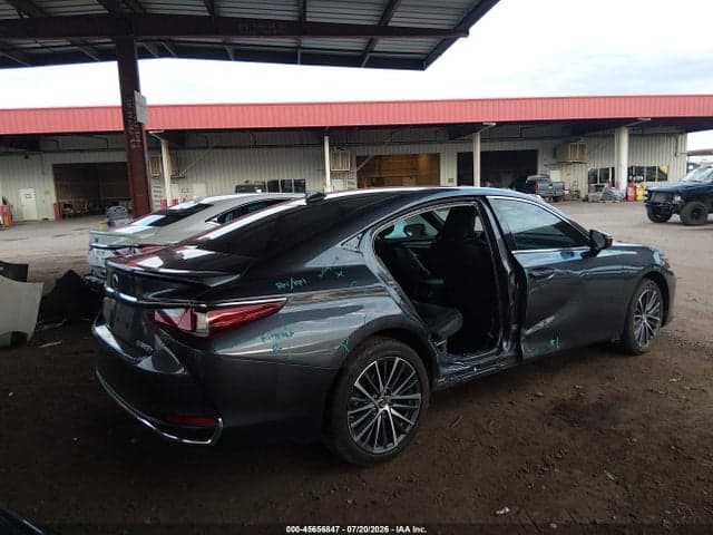 2022 LEXUS ES 300H 6