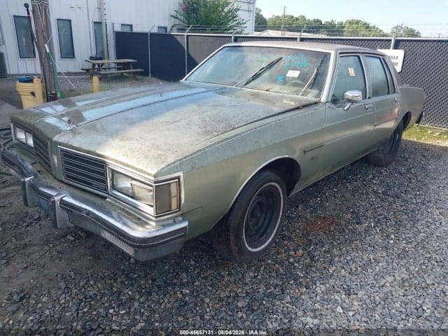 1985 OLDSMOBILE DELTA 88 ROYALE 2