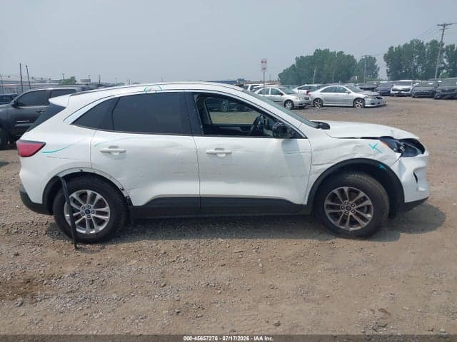 2022 FORD ESCAPE SE 14