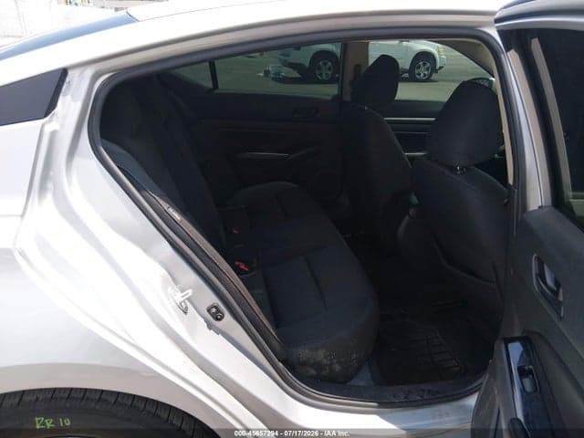 2023 NISSAN ALTIMA SV FWD 8