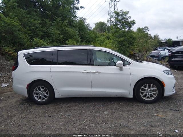 2022 CHRYSLER PACIFICA TOURING L 13