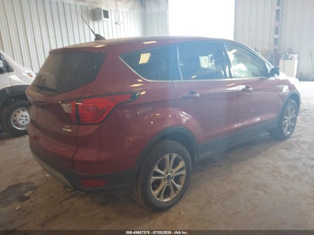 2019 FORD ESCAPE SE 4