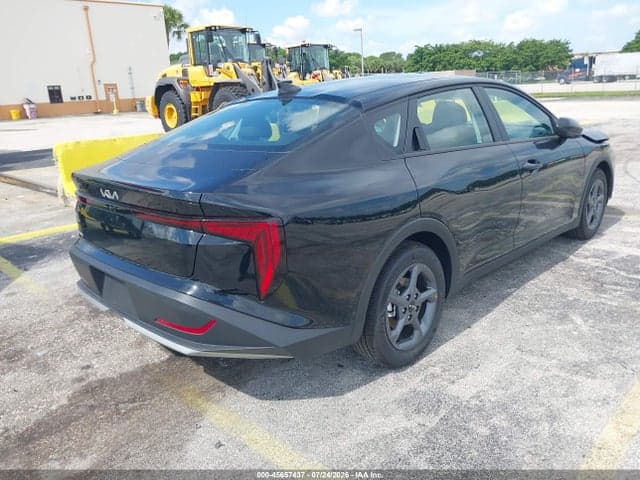 2026 KIA K4 LXS 4