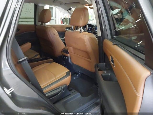 2024 NISSAN PATHFINDER PLATINUM 4WD 8