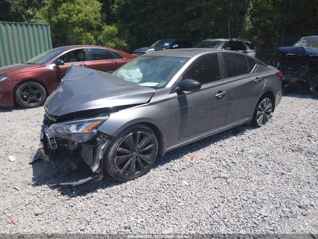 2021 NISSAN ALTIMA SR FWD 2