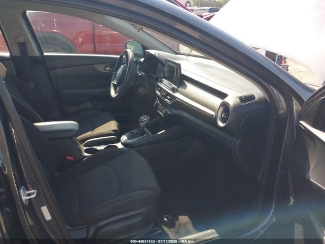 2019 KIA FORTE LXS 5
