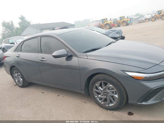 2024 HYUNDAI ELANTRA SEL 13