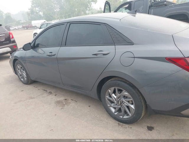 2024 HYUNDAI ELANTRA SEL 14