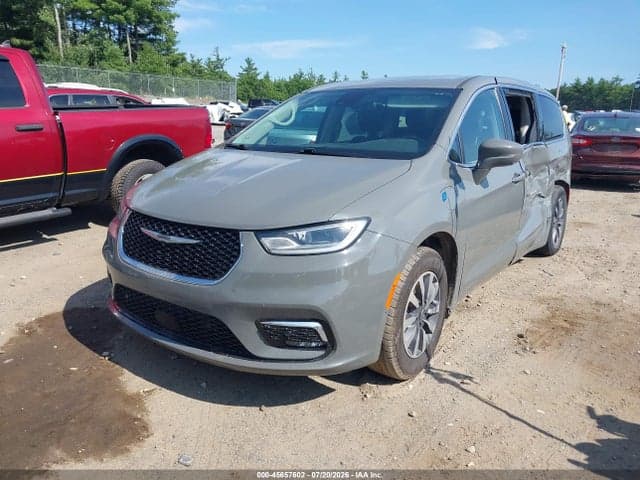 2022 CHRYSLER PACIFICA HYBRID TOURING L 2