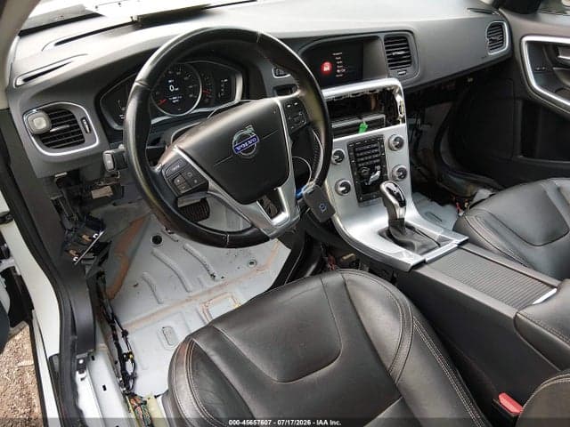 2017 VOLVO S60 T5 DYNAMIC 6
