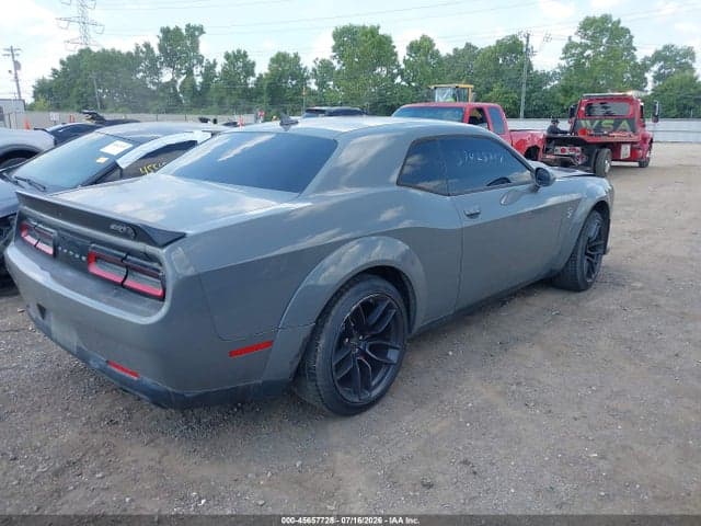 2018 DODGE CHALLENGER SXT 4