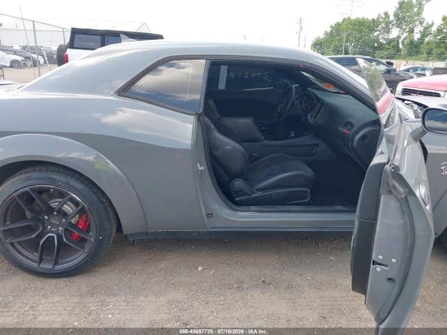 2018 DODGE CHALLENGER SXT 5