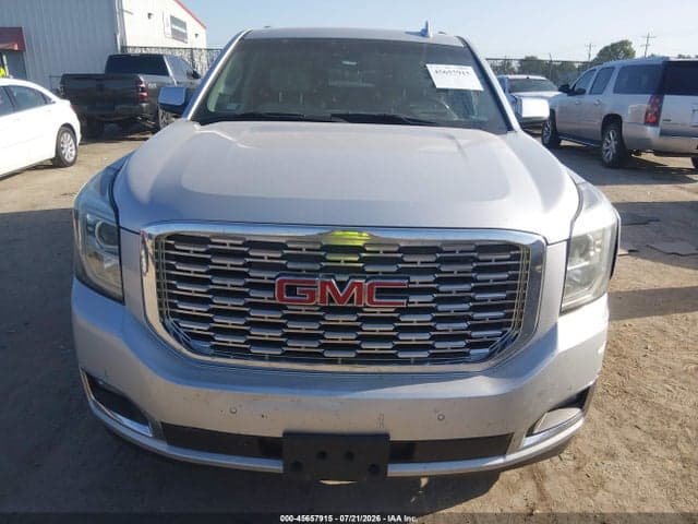 2018 GMC YUKON XL DENALI 12