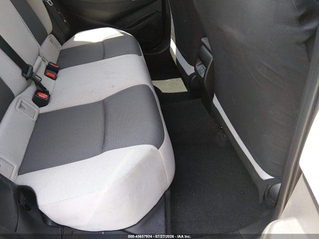 2025 TOYOTA COROLLA LE 8