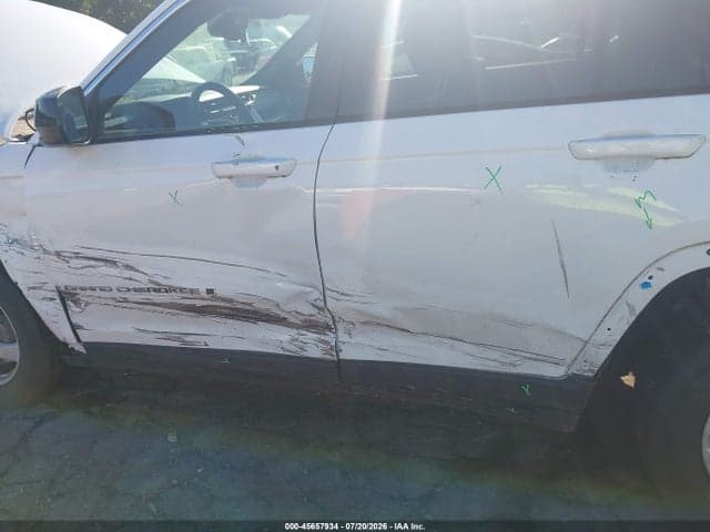 2025 JEEP GRAND CHEROKEE LAREDO X 4X2 6