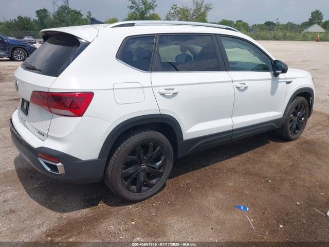 2022 VOLKSWAGEN TAOS 1.5T SE 4
