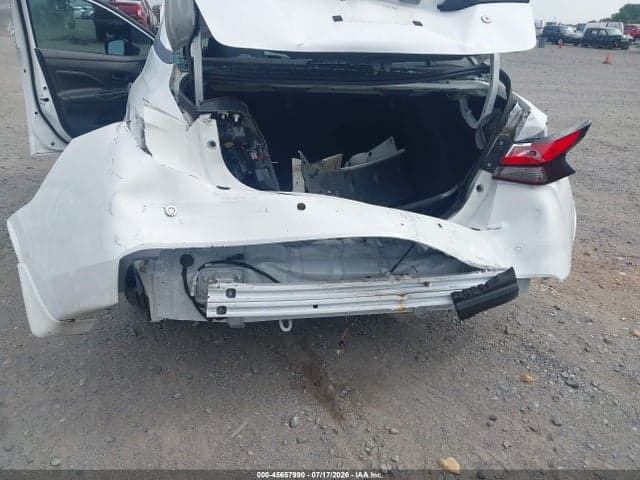 2024 NISSAN VERSA 1.6 S 6
