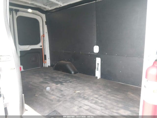 2019 FORD TRANSIT-150 8